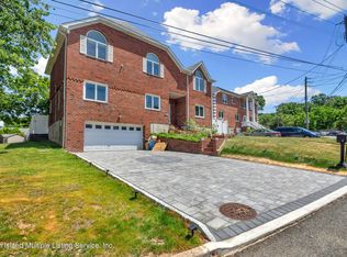 754 Ocean Ter, Staten Island, NY