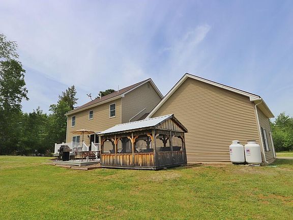 5th image of 19 Sprucewood Drive