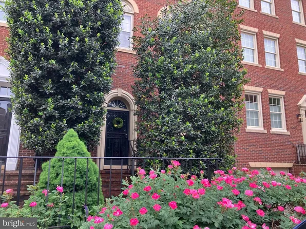 3616 Winfield Ln NW, Washington, DC 20007