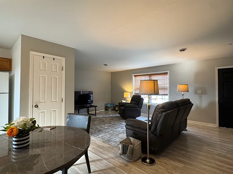 75 S Maiden St #2 — Photo 12
