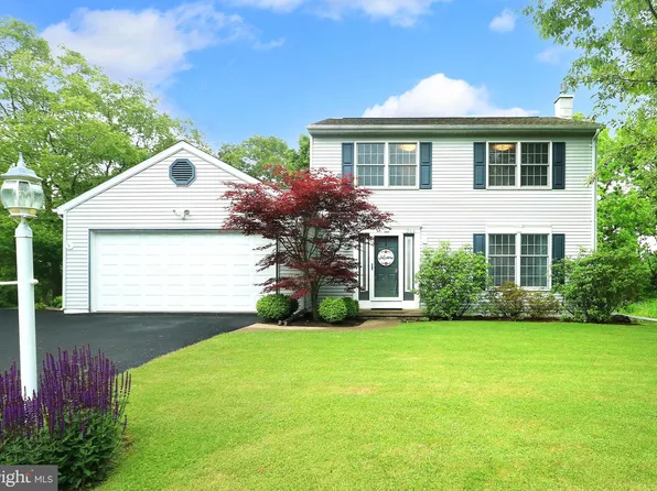 214 Harvard Rd, Port Matilda, PA 16870