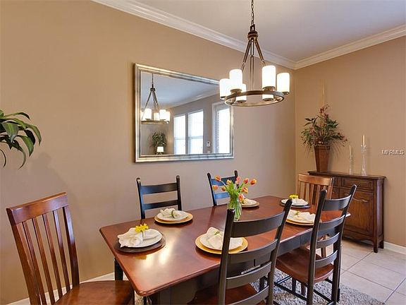 5th image of 557 Telfair Square Ct