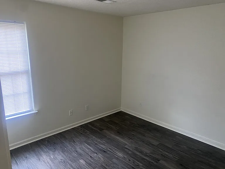 1309 Waverly Ave #A — Photo 14