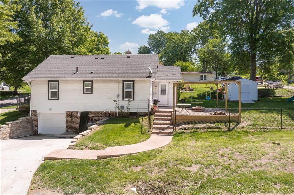 3502 Penn St, Saint Joseph, MO - View 3