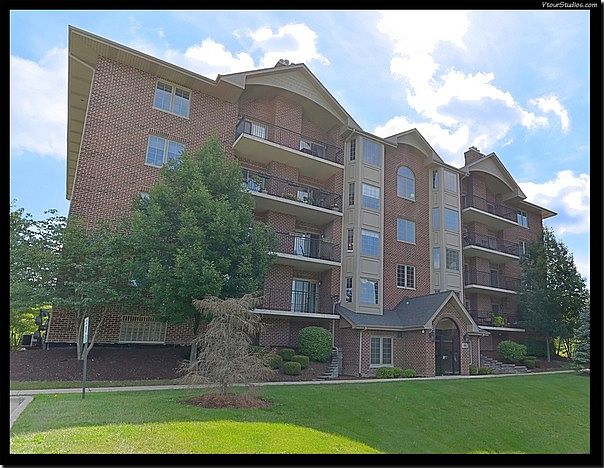 1st image of 6655 S Cass Ave Unit 2B
