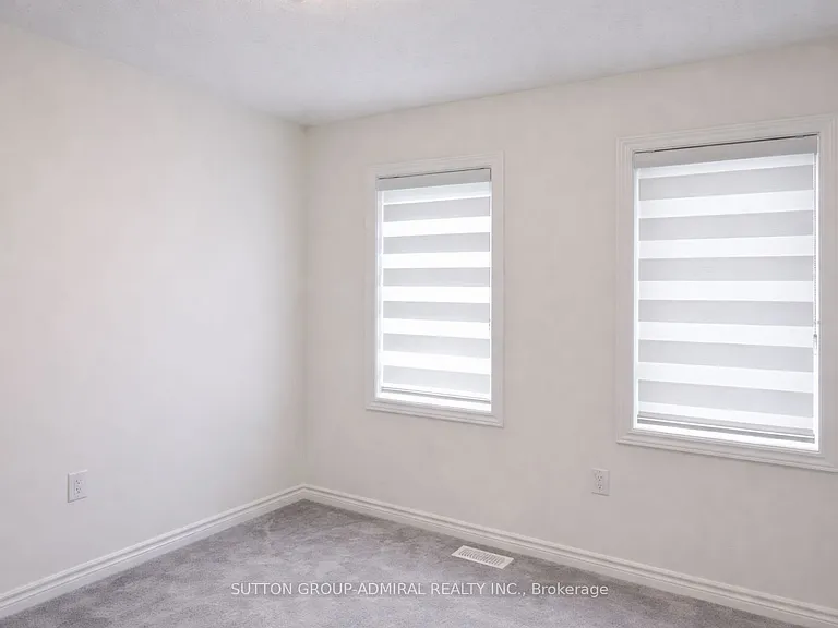 65 Barkerville Dr — Photo 23