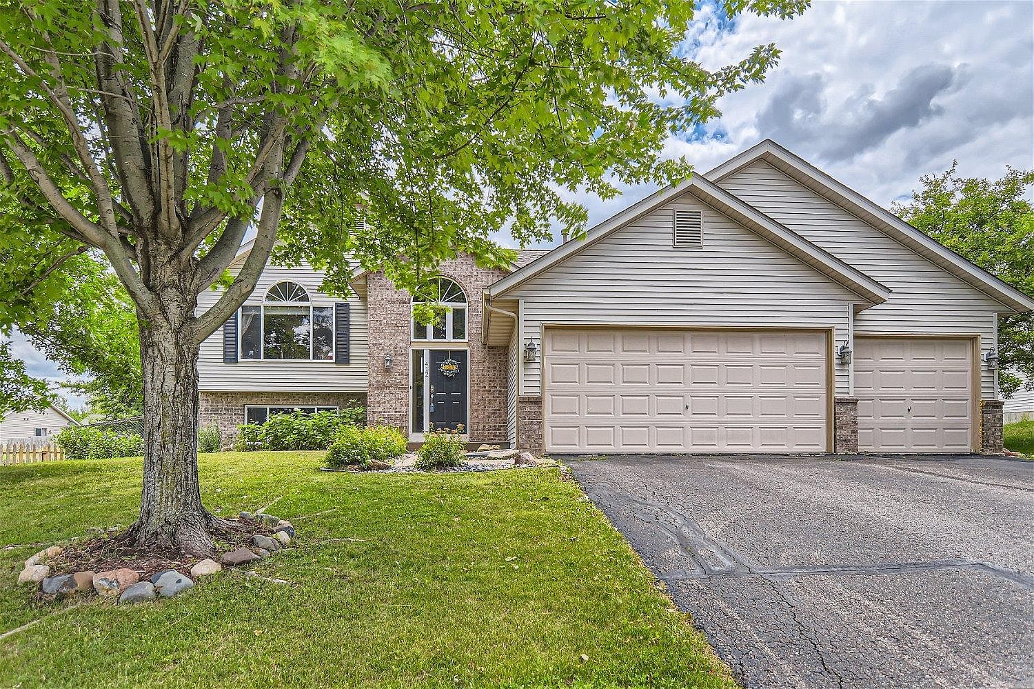 412 Dakota Ave, Roberts, WI 54023 MLS 6389956 Zillow