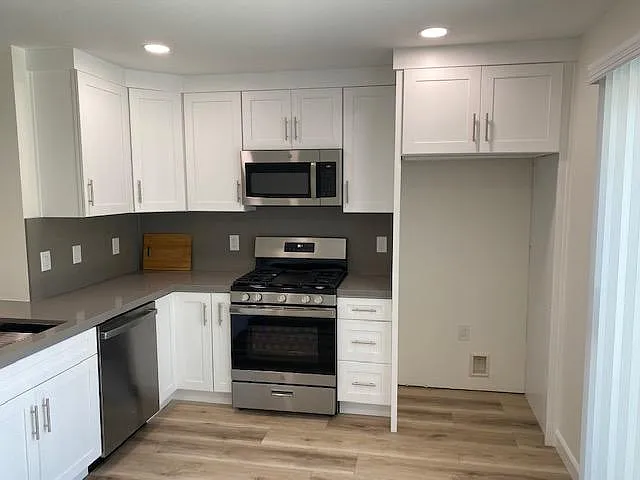 471 N Olive St — Photo 20
