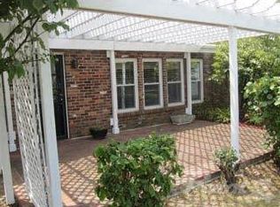 1856 Traveller Rd, Lexington, KY 40504