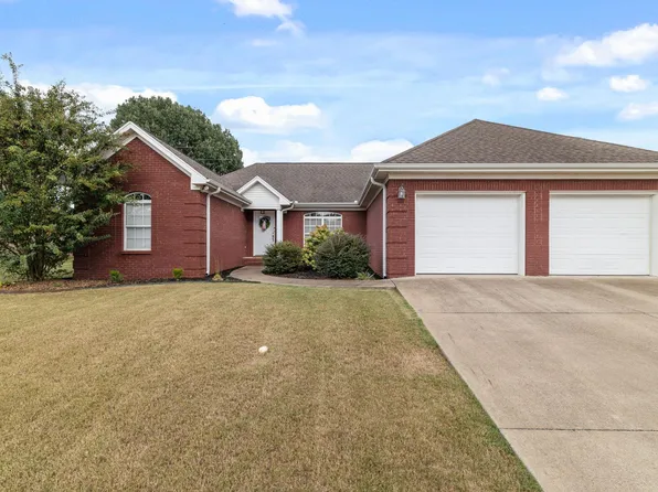 124 Windsor Dr, Muscle Shoals, AL 35661