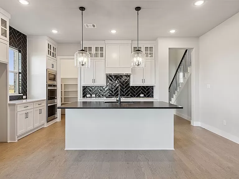 3710 Pilgrims Mews — Photo 5