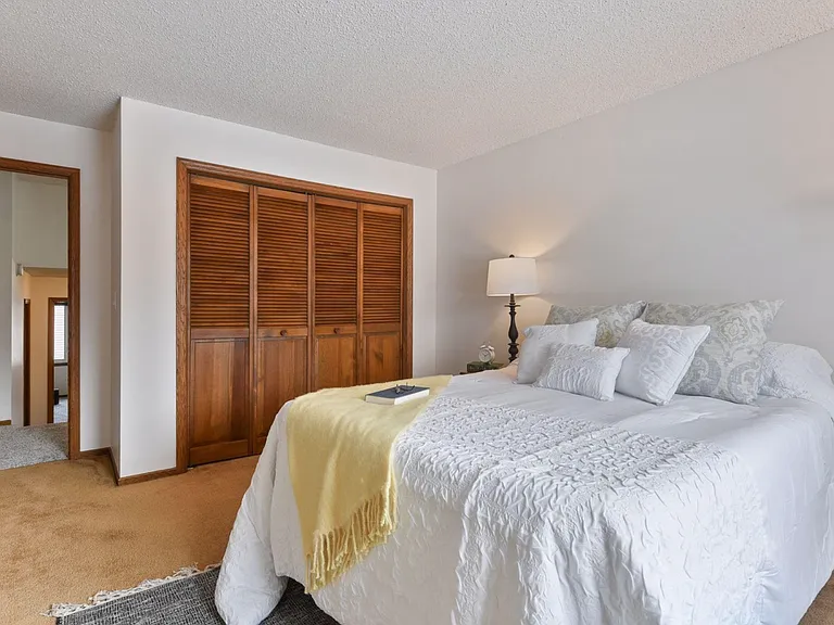 1620 Cope Ave E — Photo 24