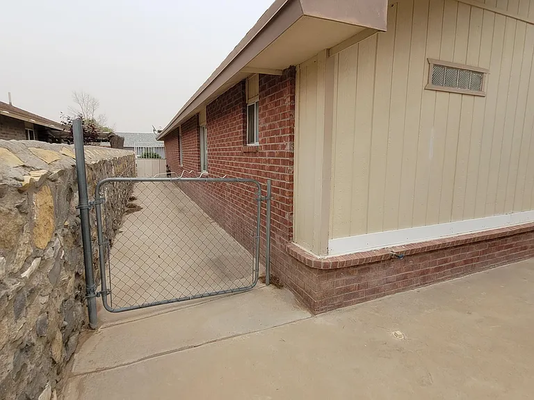 3457 Carlos Moran Ct — Photo 39