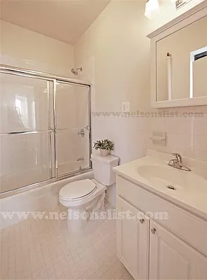 Rented by R New York | media 5