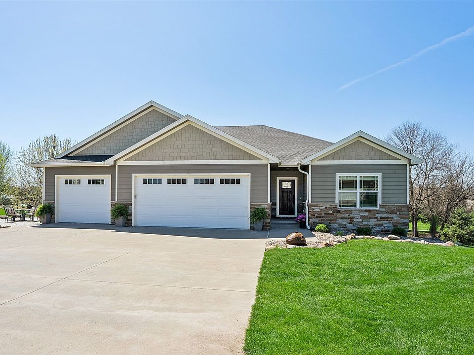 1st image of 22824 Valley View Trl