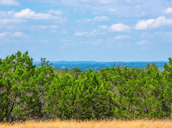 1468 VANGUARD RIDGE RD, Kerrville, TX 78028