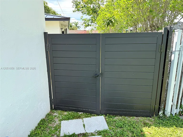 8301 SW 19th St #ADU — Photo 8