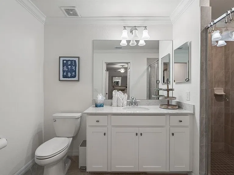 17704 Gawthrop Dr #207 — Photo 22