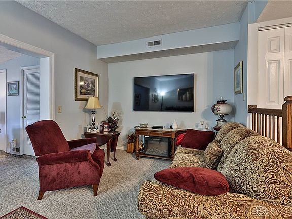 5th image of 2728 Audubon Dr APT A