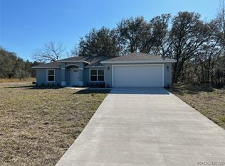 1562 W Manchester Dr, Dunnellon, FL 34434