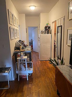 5th image of 208 E 88th St #1C