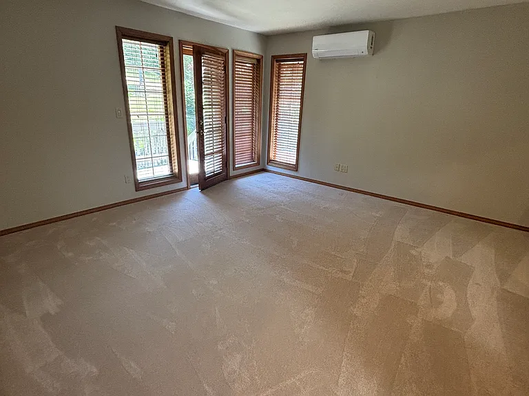 598 Winter Creek Ln — Photo 5
