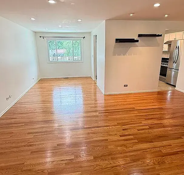 1916 Capital Ct — Photo 4