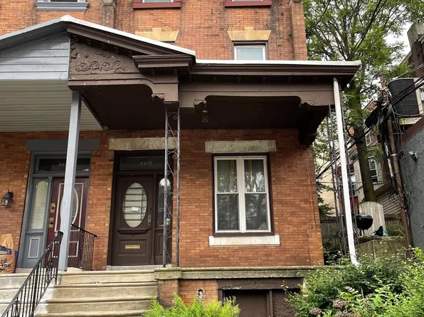 4422 Locust St, Philadelphia, PA 19104