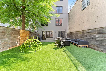 81 Warren Street, #1