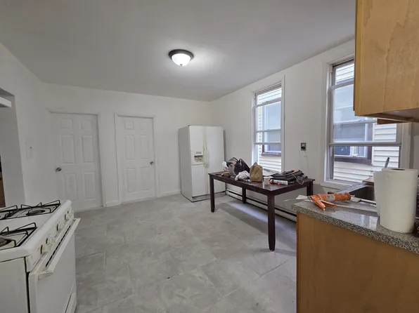 75 Passaic St APT 5, Passaic, NJ 07055