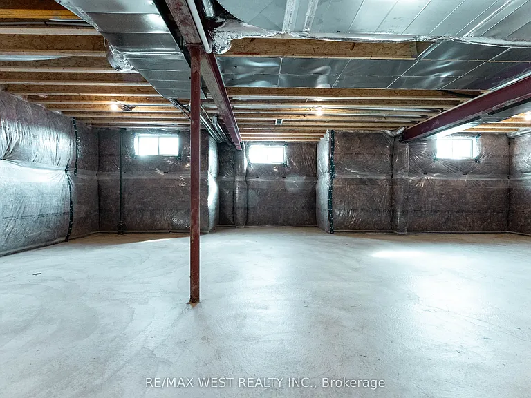 119 Jay St — Photo 39