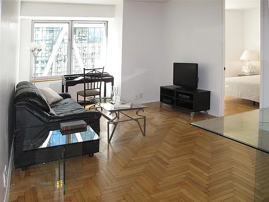 Sold by R New York | media 1