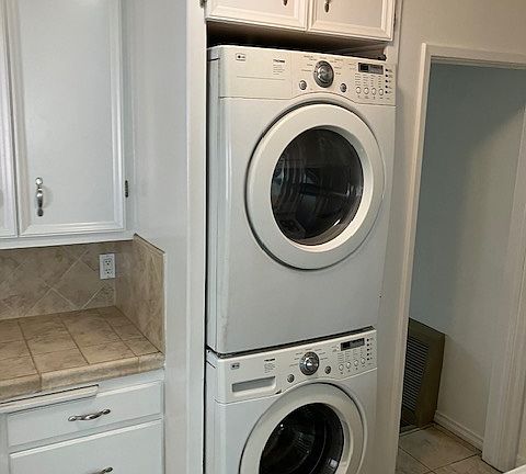 4th image of 2960 Pacific Ave
