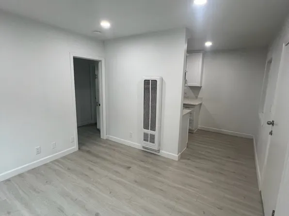 9511 Los Angeles St #3, Bellflower, CA 90706