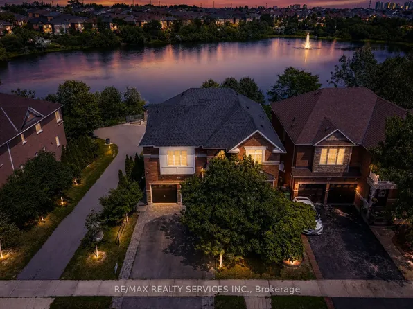 35 Stoneylake Ave, Brampton, ON L6V 4R1