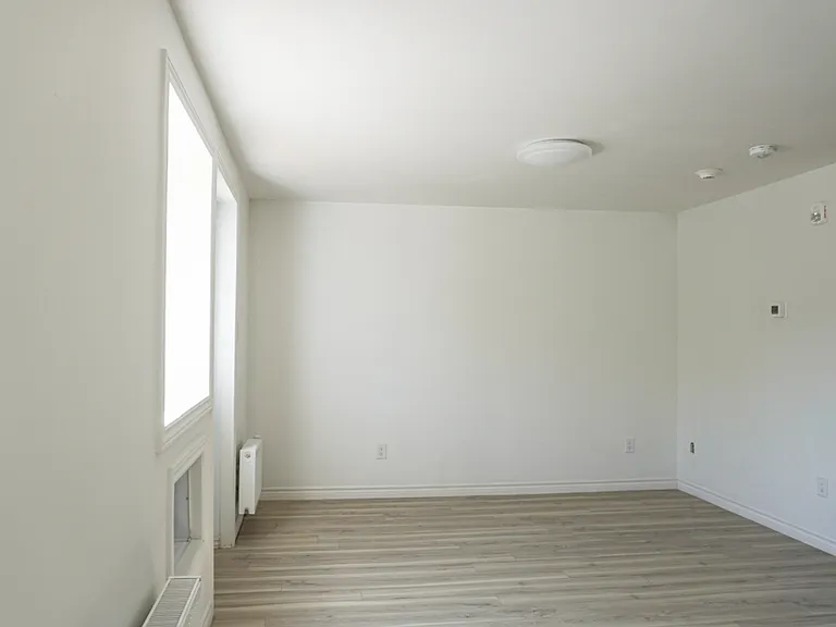 630 Cummings Ave — Photo 254