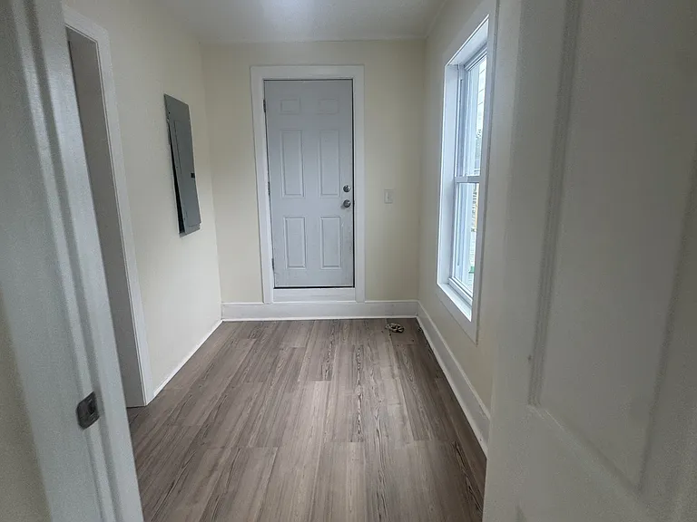 114 Prospect St #3 — Photo 8
