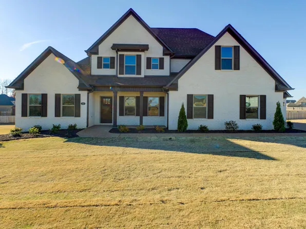 131 Providence Dr, Medina, TN 38355