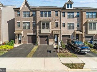 3689 Ambrose Hills Rd, Falls Church, VA 22041