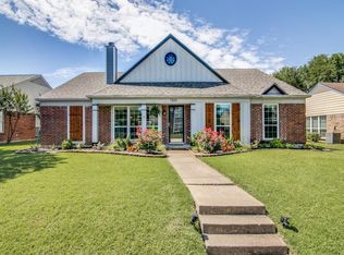 7410 Atlantic Dr, Rowlett, TX 75088