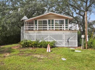 4011 Maui Rd, Pearlington, MS 39572