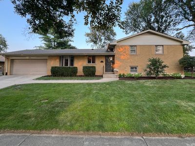 493 S Poplar Ave, Elmhurst, IL, 60126