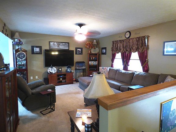 3rd image of 87 Meadow Creek Dr