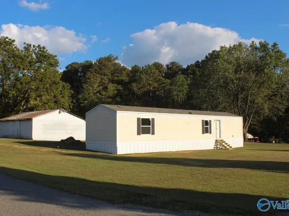 41 County Road 1691, Holly Pond, AL 35083