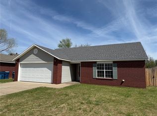 1103 Ryan St, Bentonville, AR 72712