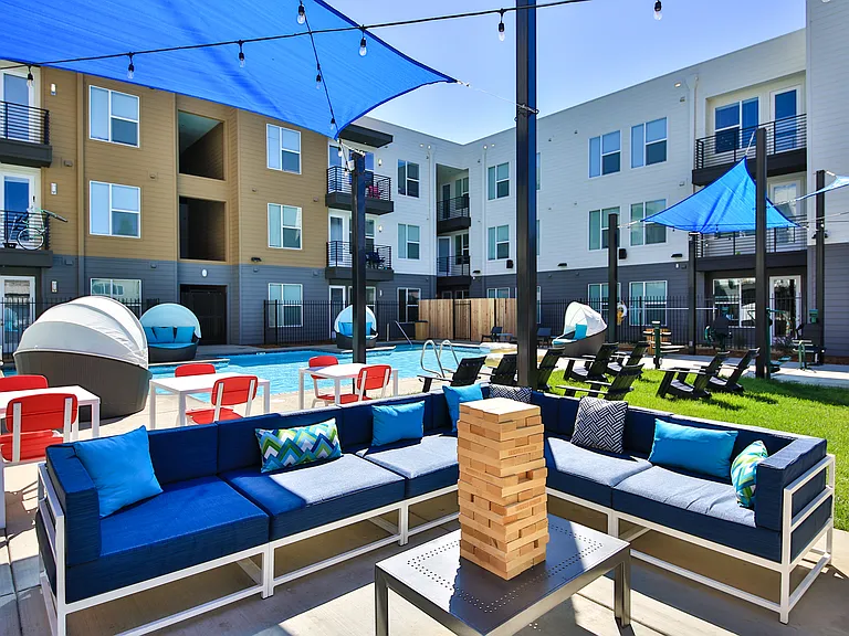 Outdoor - Patio