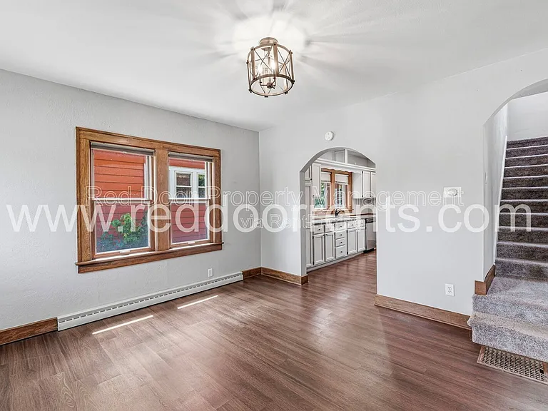 412 N Merrill St — Photo 15