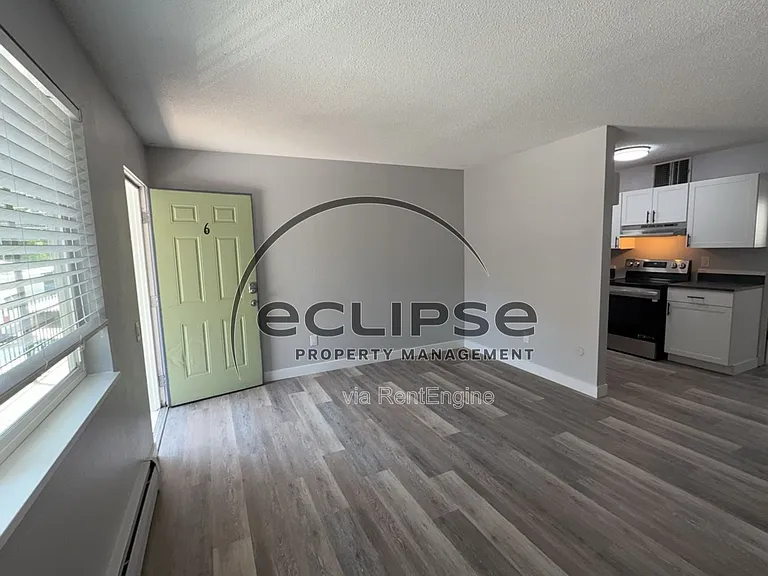 Summit View Apartments — Photo 59