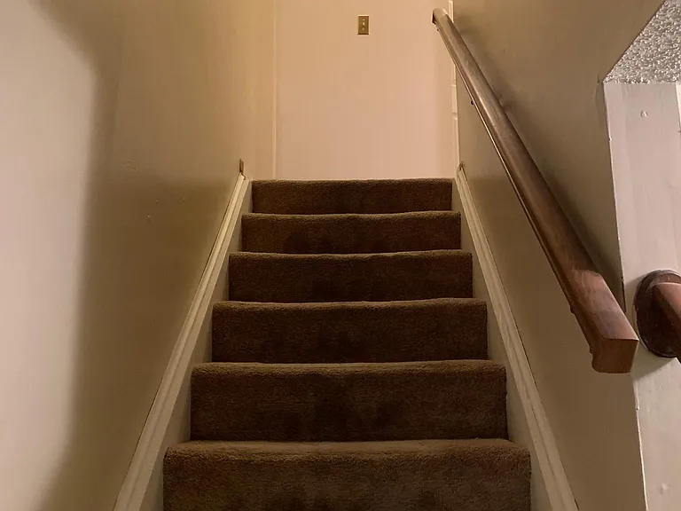 522 Hollomon Dr — Photo 4