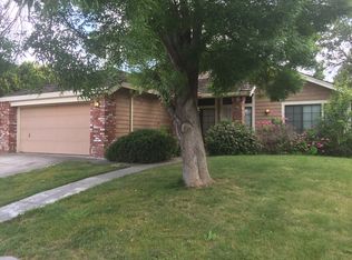 9001 Laguna Place Way, Elk Grove, CA 95758